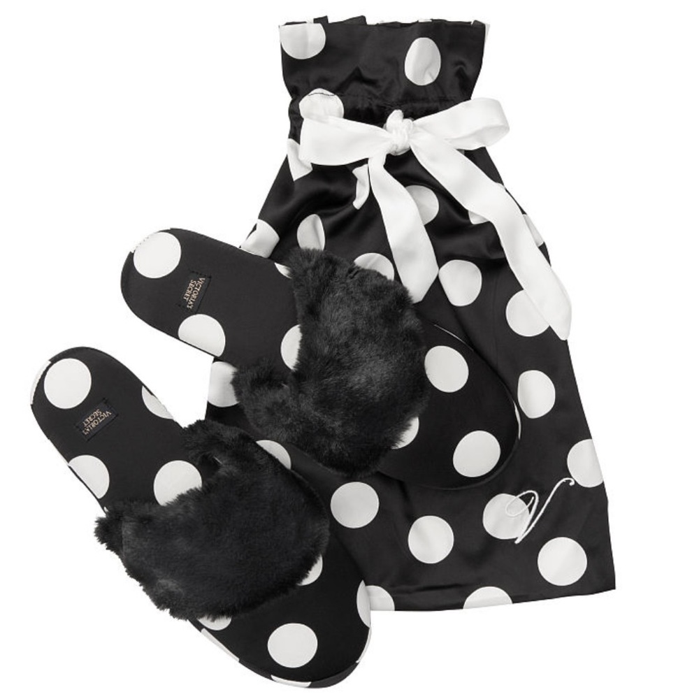 Victoria’s Secret Signature Satin Dot Slipper